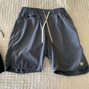 Vuori Banks shorts.  Size Medium.  Men’s